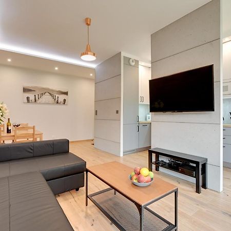 Central Apartment - Free Private Parking Gdansk Exterior foto